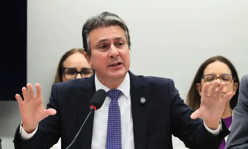 População deve cobrar Câmara sobre PEC da Blindagem, diz ministro