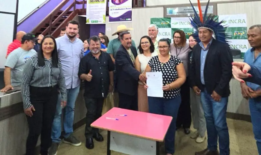 Carlos Bernardo participa de ato da agricultura familiar em Nioaque