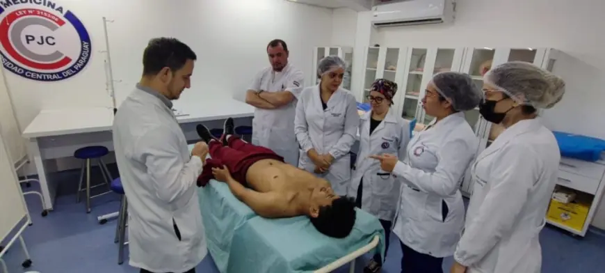 UCP de Pedro Juan firma convênio com a Universidade Nacional de Concepción fortalecendo cooperação acadêmica e científica