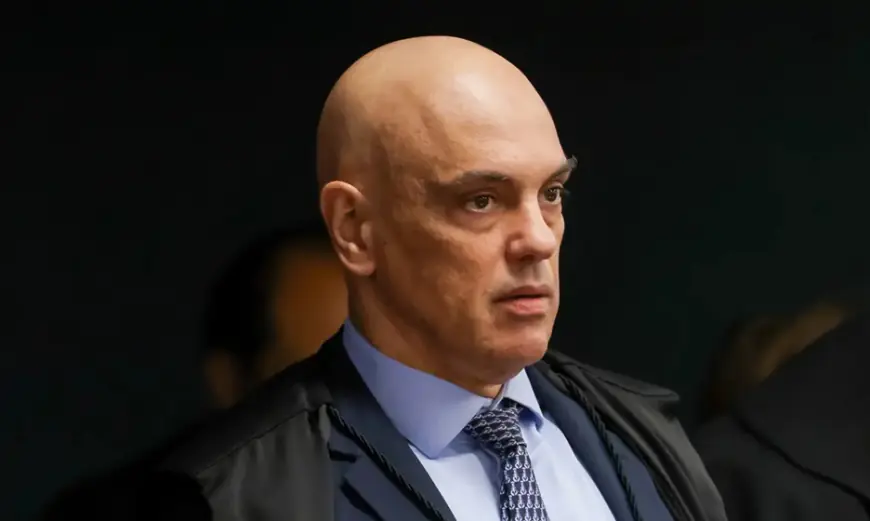 Moraes corrige mandado e manda soltar presa do 8 de janeiro