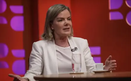 Governo é contra equiparar facções ao terrorismo, diz Gleisi Hoffmann