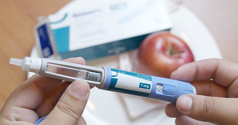 Novas regras para receitas médicas começam a valer e Anvisa amplia controle eletrônico de medicamentos