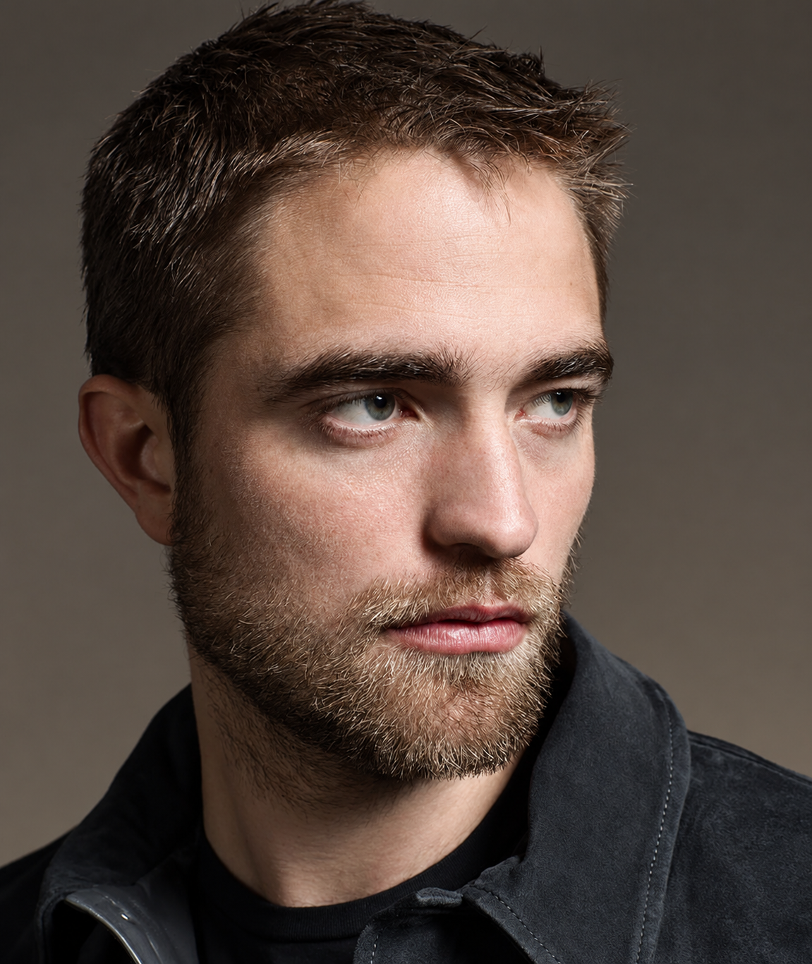 Robert Pattinson revela que voz de personagem “invadiu” gravações de The Odyssey após troca quase imediata de filmes
