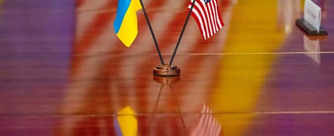 Rússia e Ucrânia voltam a trocar ataques enquanto Estados Unidos tentam avançar em negociação de paz