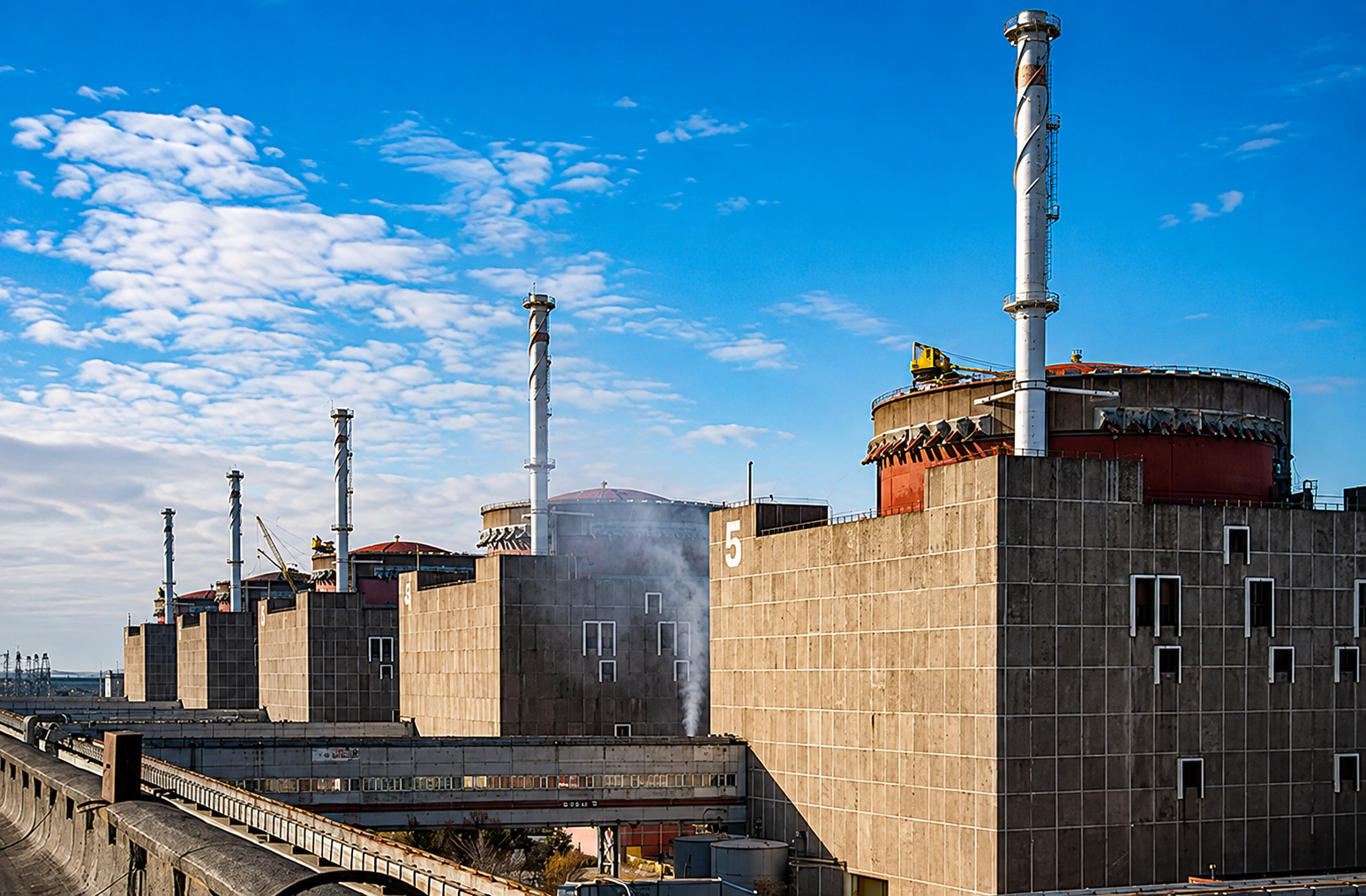 Usina nuclear de Zaporizhzhia fica sem energia externa e AIEA alerta para risco de apagão total