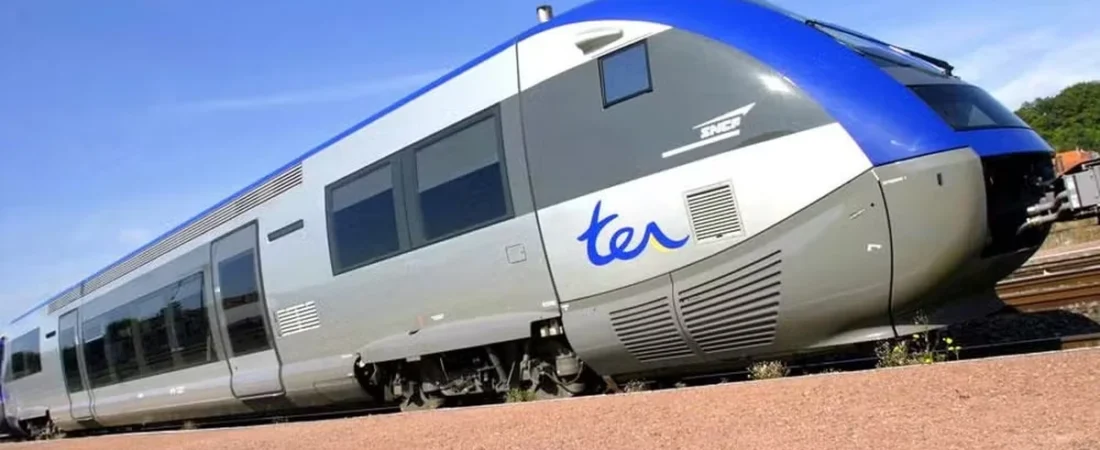 Trem descarrila na França e deixa passageiros feridos; autoridades investigam causas do acidente