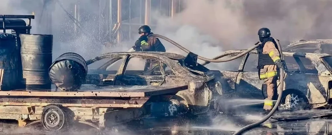 Bombardeio atinge shopping na Ucrânia e deixa mortos e feridos