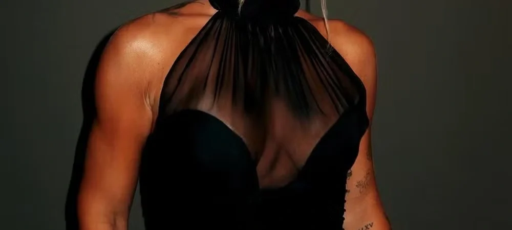 Virginia Fonseca aposta em vestido de quase R$ 30 mil durante festa em São Paulo