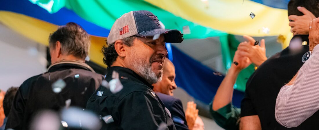 Em menos de um mês, Carlos Bernardo cresce 154% e chega a 3,3% na reta final